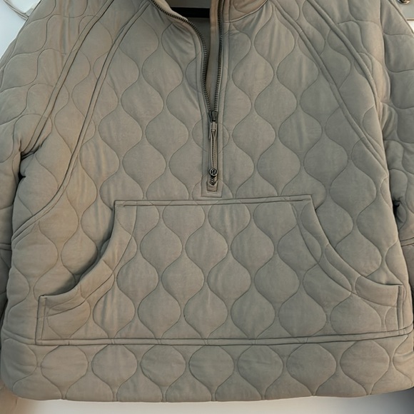 Lululemon Quilted Scuba Half Zip M/L - Picture 2 of 7